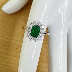 Green Stone Silver Halo Ring Hallmarked 925 Size 8